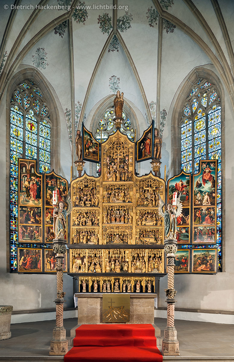 Antwerpener Flügelretabel in der St. Viktor-Kirche Schwerte - Der geöffnete Antwerpener Schnitzaltar aus dem Jahre 1523 in Schwerte. Foto © Dietrich Hackenberg