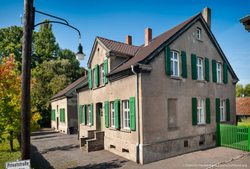 Arbeiterhäuser der Kolonie am Rübenkamp Bochum - Toreinfahrt - Foto © Dietrich Hackenberg