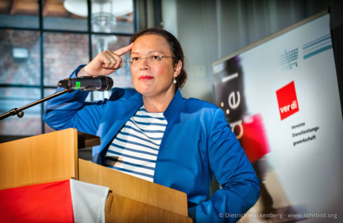 Ministerin Andrea Nahles - Oberhausen ver.di Branchenkonferenz Einzelhandel NRW - Foto © Dietrich Hackenberg