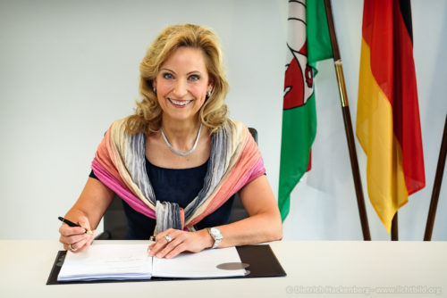 LVR Direktorin Ulrike Lubek - Ministerium für Arbeit, Gesundheit und Soziales NRW, Düsseldorf - Unterzeichnung des Landesrahmenvertrages zur Umsetzungdes Bundesteilhabegesetzes - Foto © Dietrich Hackenberg