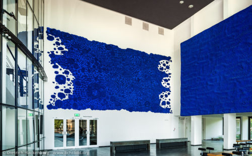 Zwei Reliefs von Yves Klein - Musiktheater im Revier - Gelsenkirchen - Foto © Dietrich Hackenberg