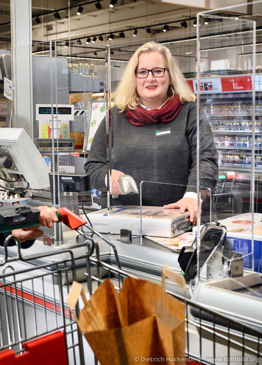 Mitarbeiterin bei Marktkauf Münster