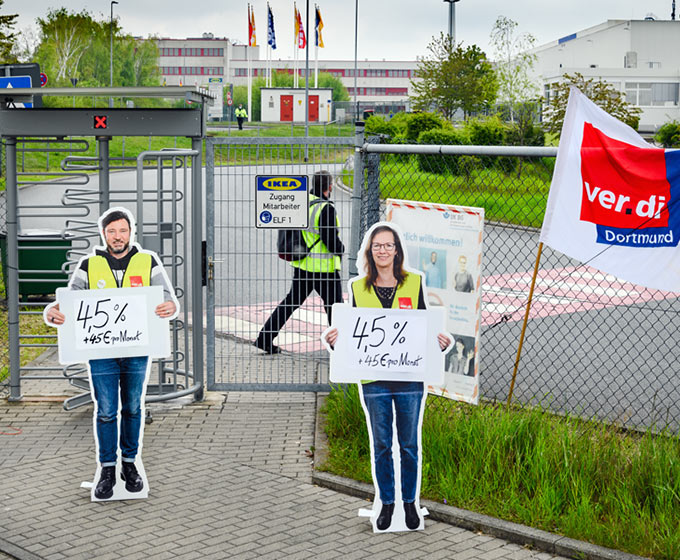 Preview — ver.di Aufsteller vor IKEA Zentrallager