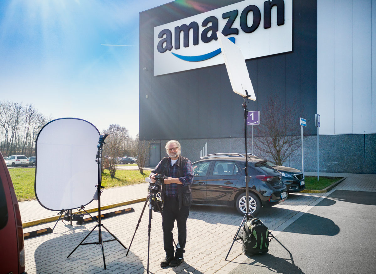 Mobiles Studio on Location: Amazon-Lager Parkplatz